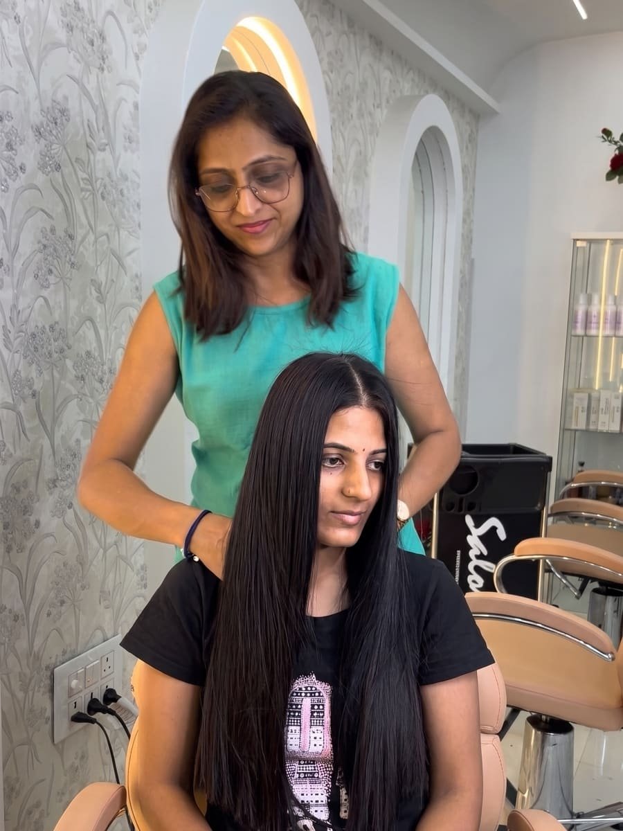 Kavita Kolhe at Kara Unisex Salon